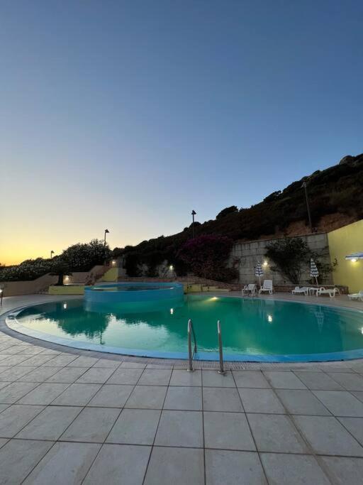 Casa Smeralda - Piscina E Vista Sul Mare! Trinità dʼAgultu Kültér fotó