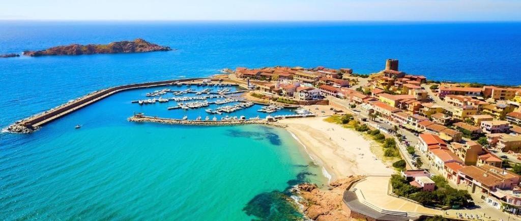 Casa Smeralda - Piscina E Vista Sul Mare! Trinità dʼAgultu Kültér fotó